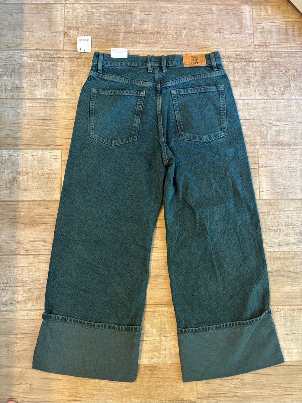 Free People We The Free Final Countdown Cuffed Jeans in Luke Green- NWT - Picture 3 of 4